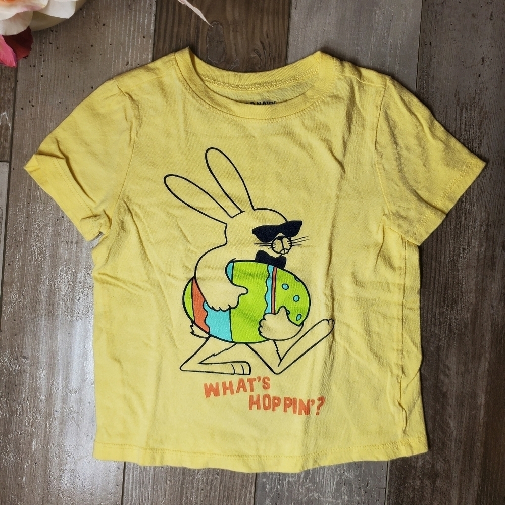 Old Navy Yellow What's Hoppin'? Easter Graphic Short Sleeve T-Shirt Size 4T EUC